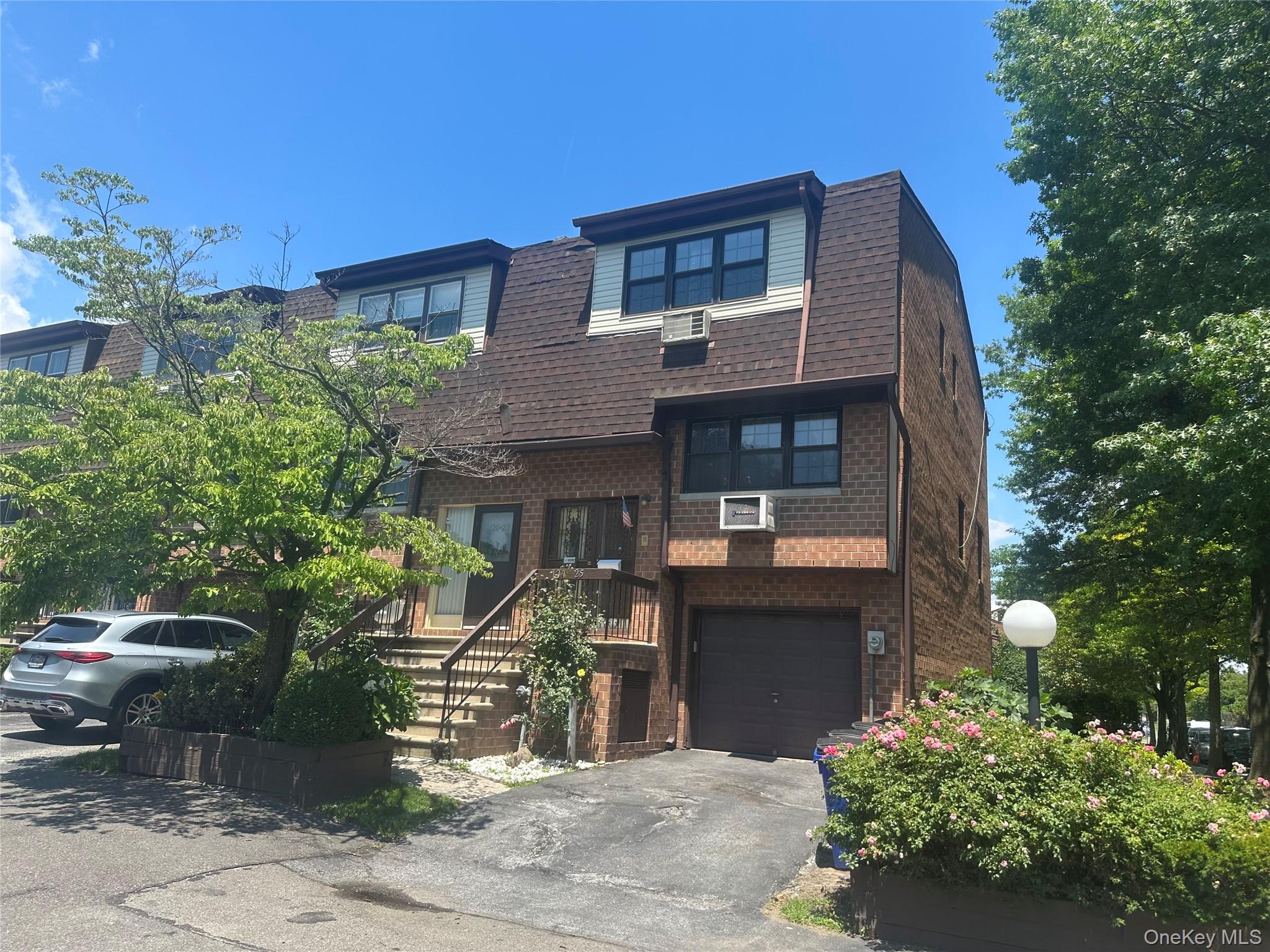 120-25 Ketch Court, Unit 35