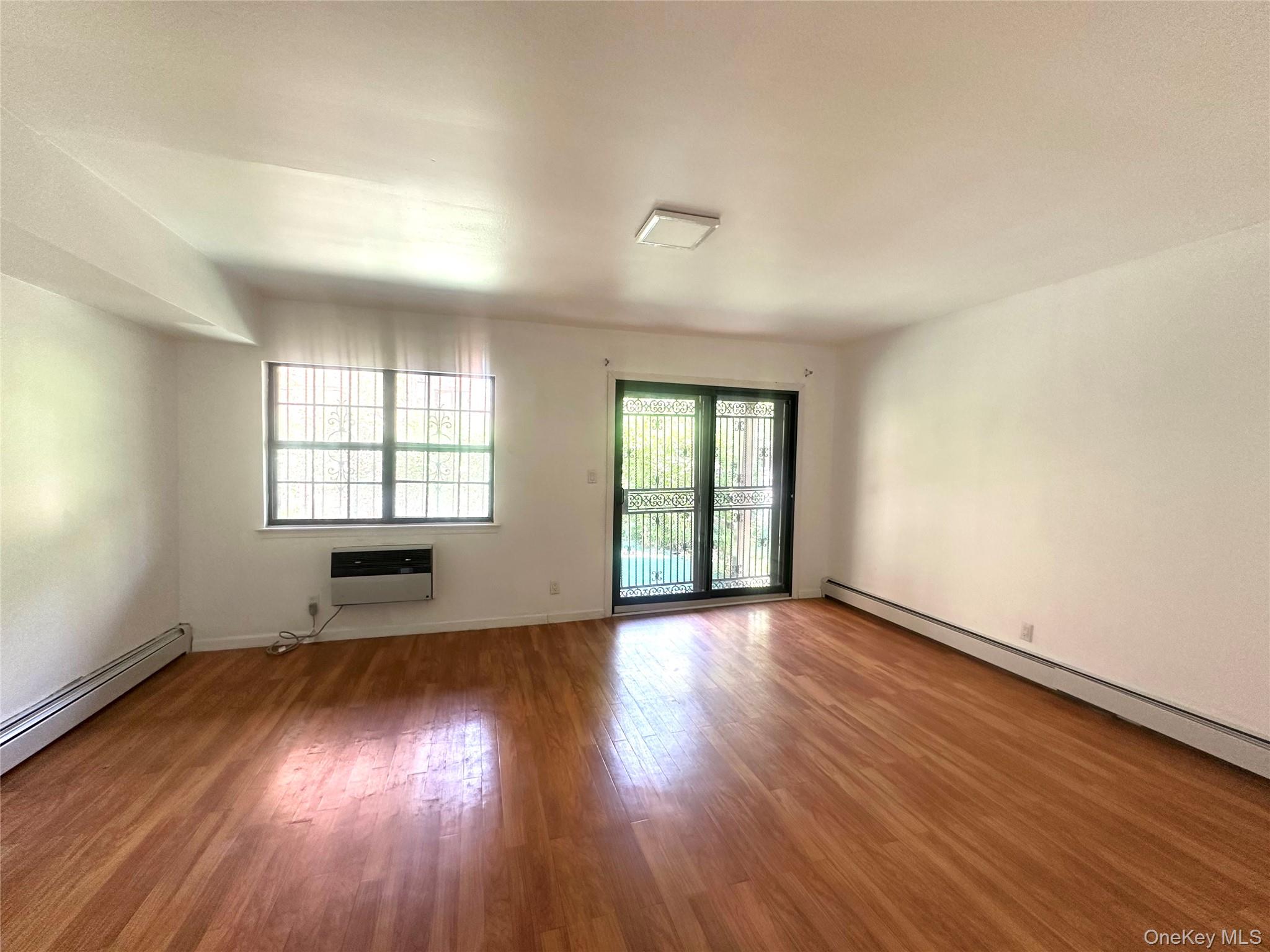 120-25 Ketch Court, Unit 35 photo 2