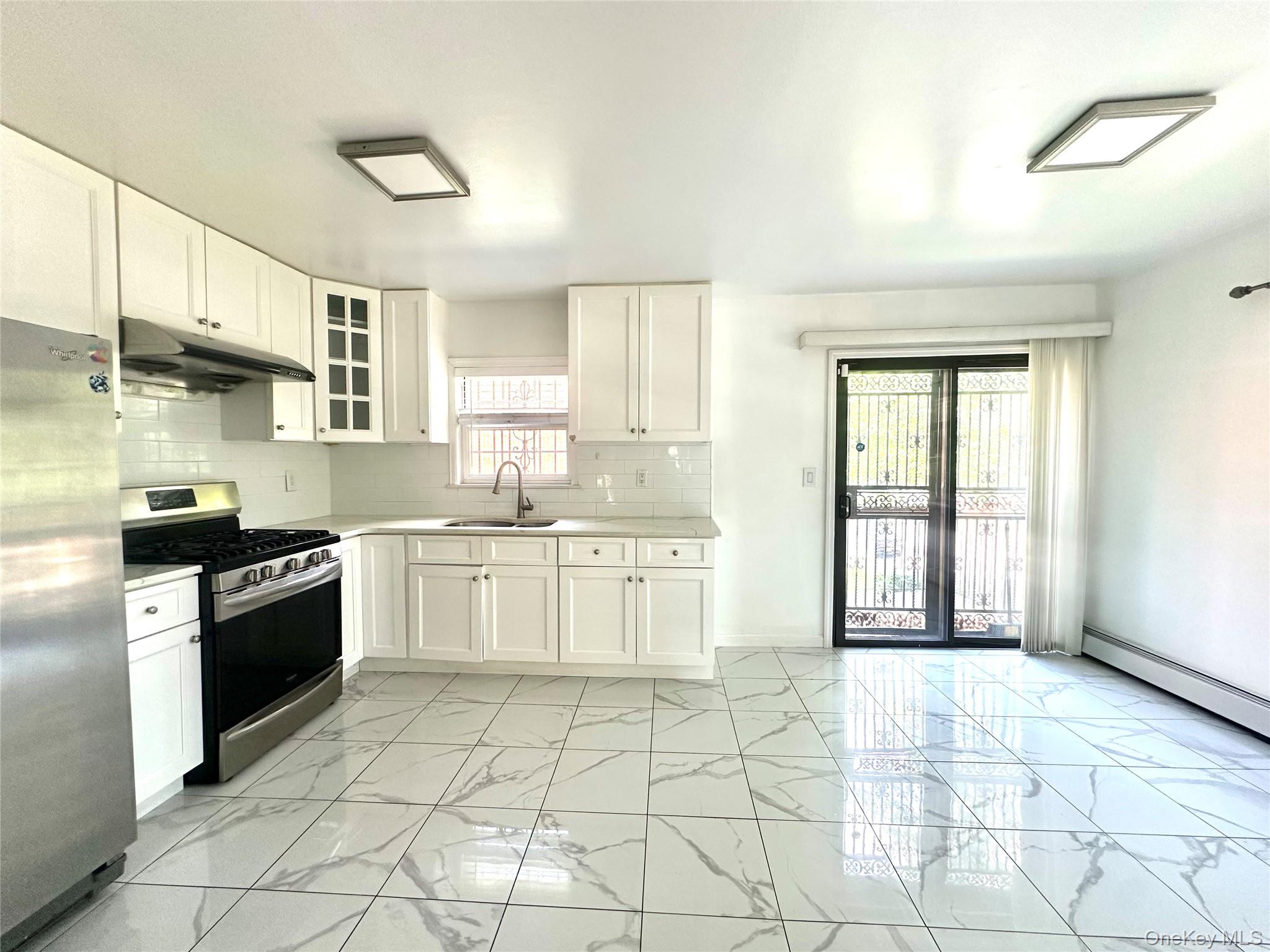 120-25 Ketch Court, Unit 35 photo 4