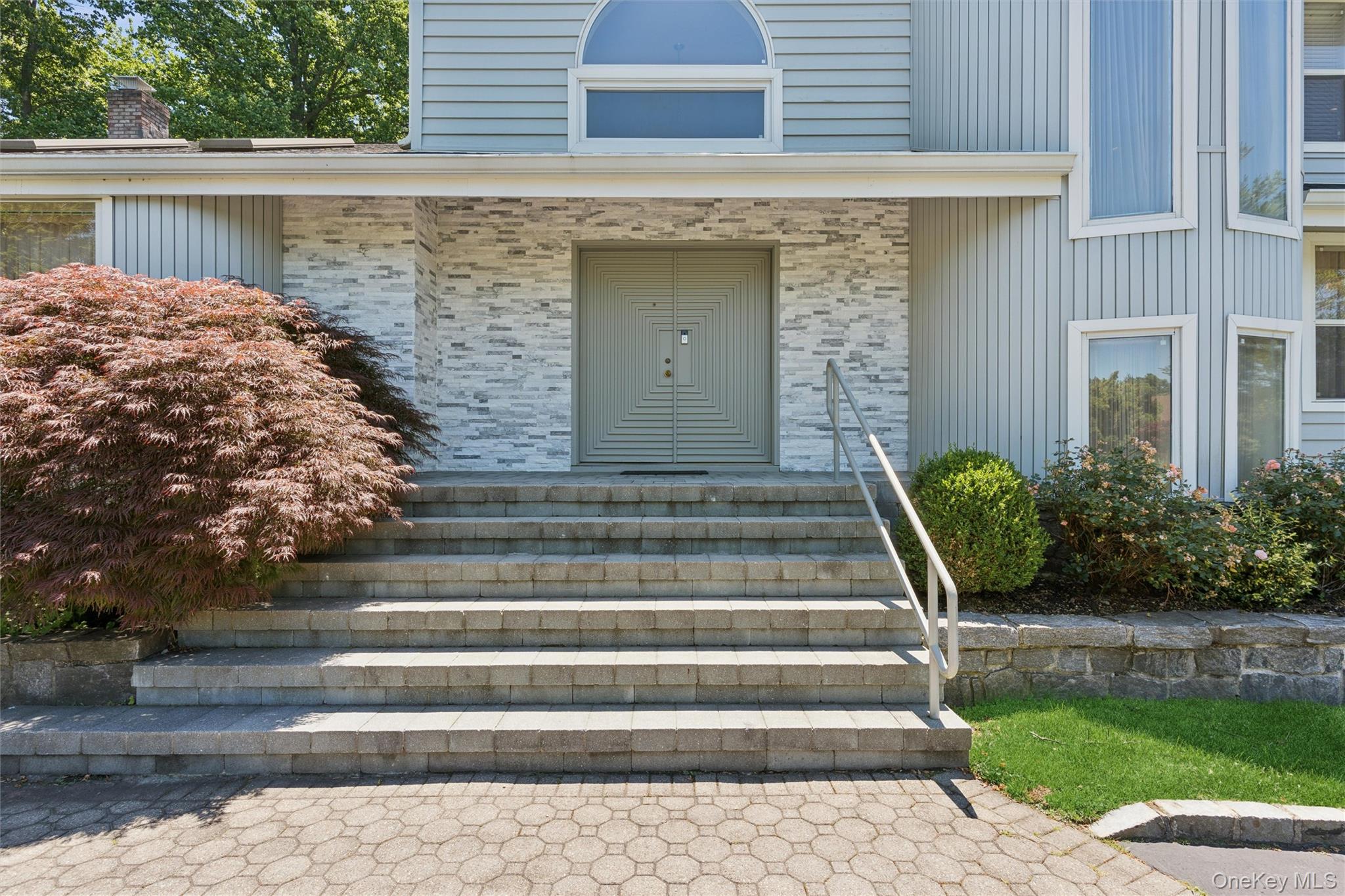 2 Greenwood Lane – For Sale photo 2