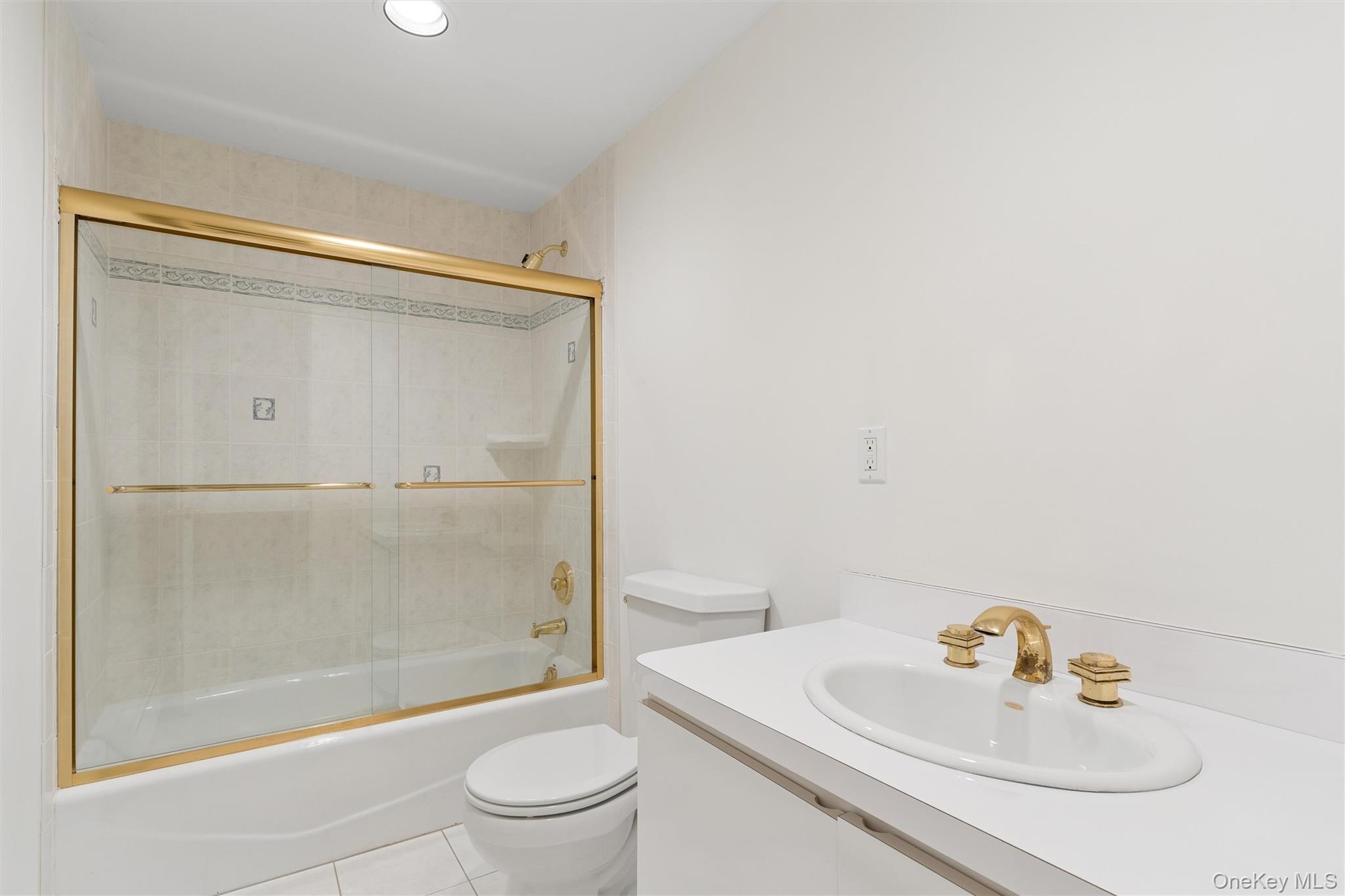 2 Greenwood Lane – For Sale photo 38