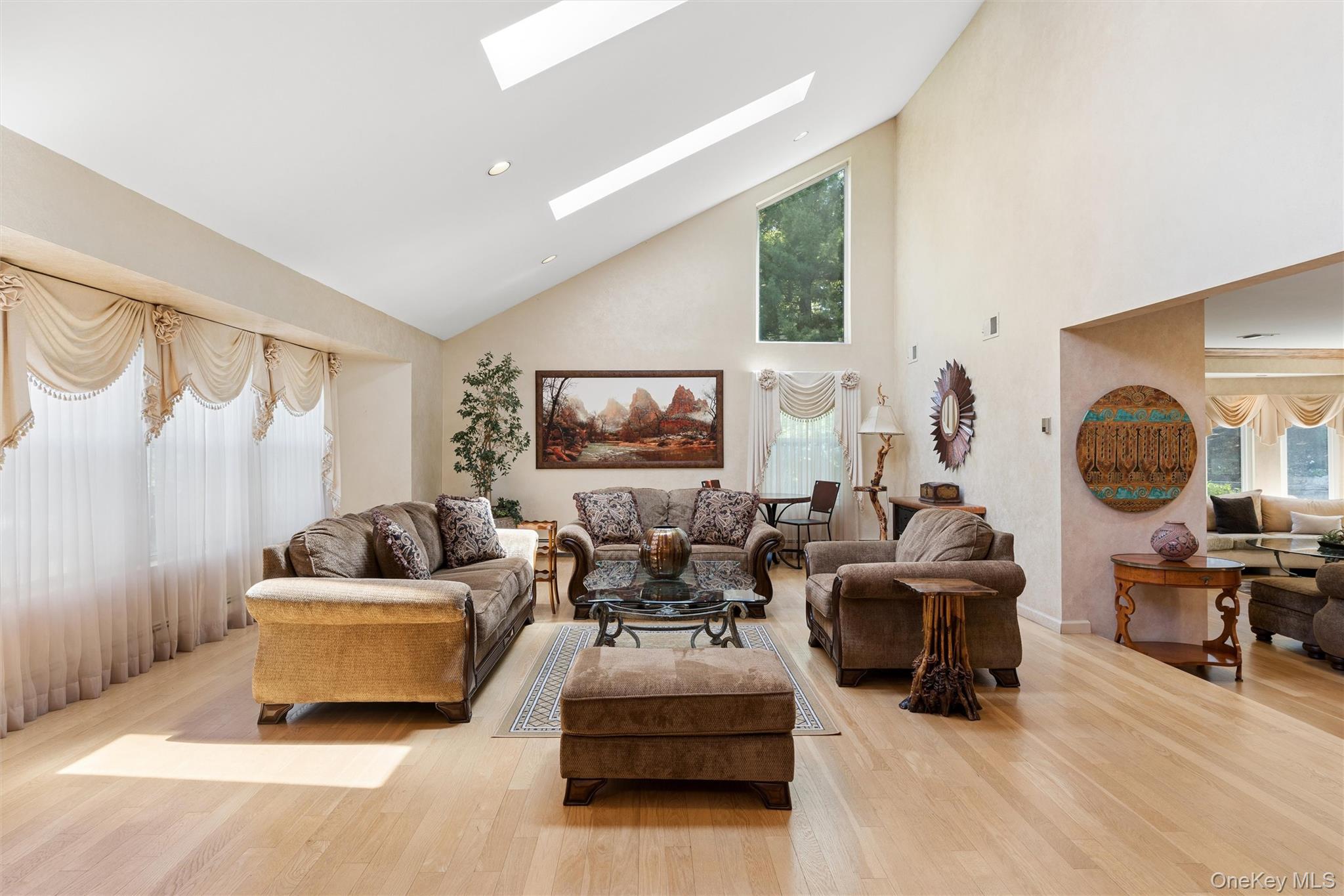 2 Greenwood Lane – For Sale photo 5
