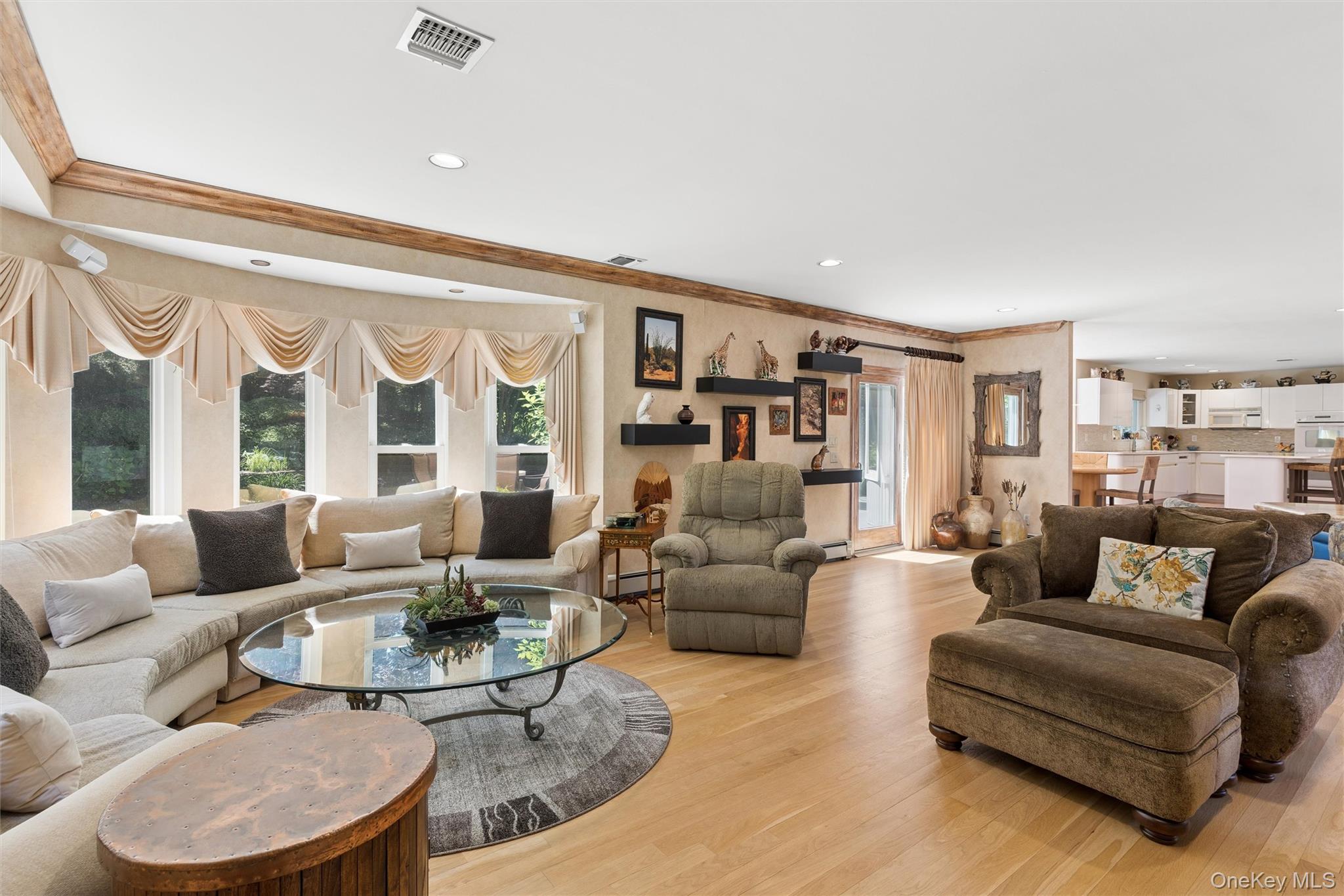 2 Greenwood Lane – For Sale photo 9