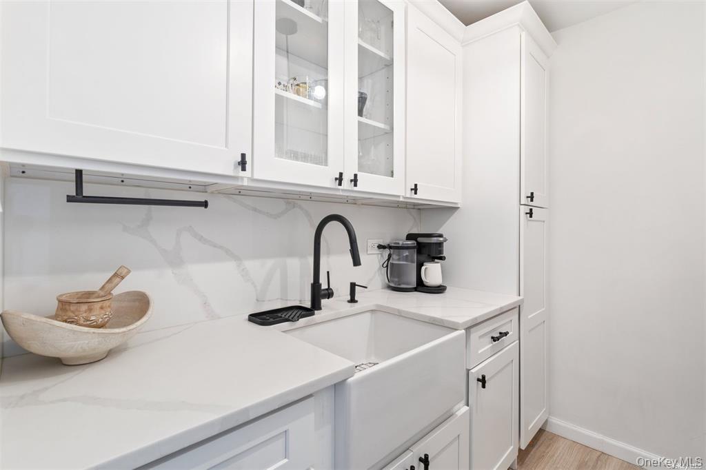 102-30 66 Road, Unit 25E photo 5