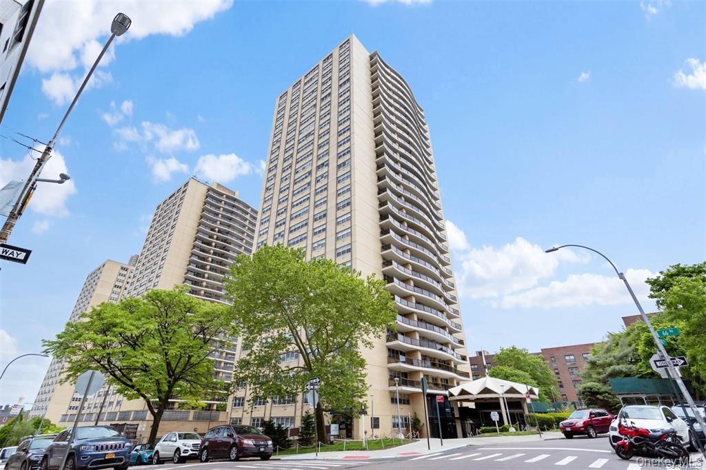 102-30 66 Road, Unit 25E photo 17