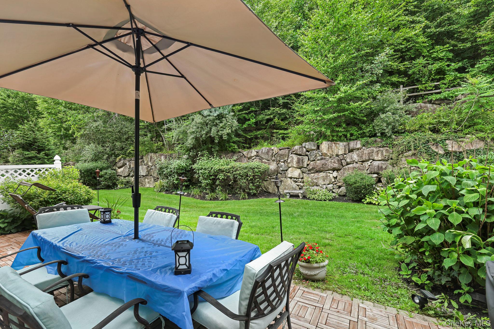 271 Woodlands Drive – For Sale photo 3