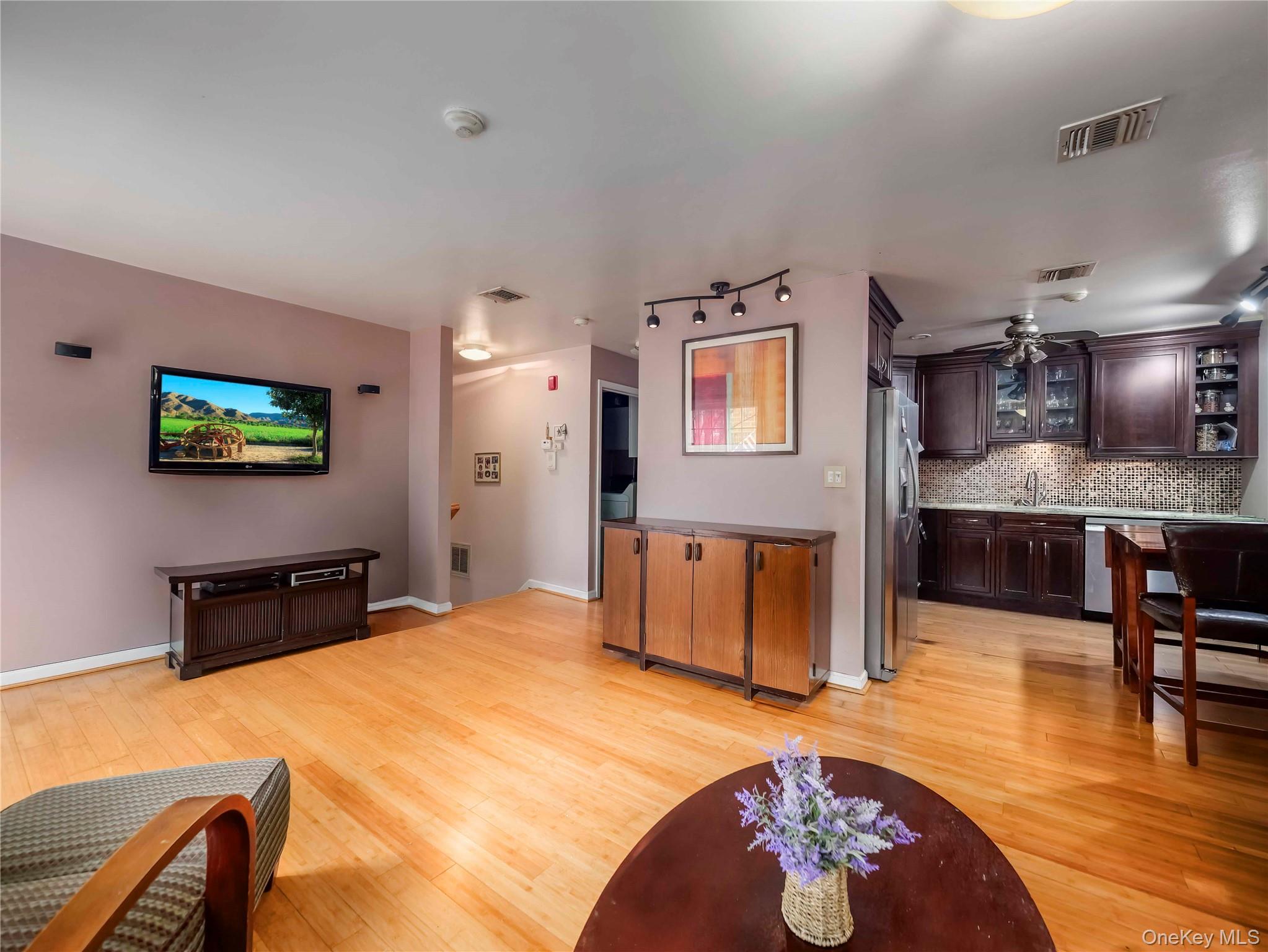26 Klint Court – For Sale photo 5