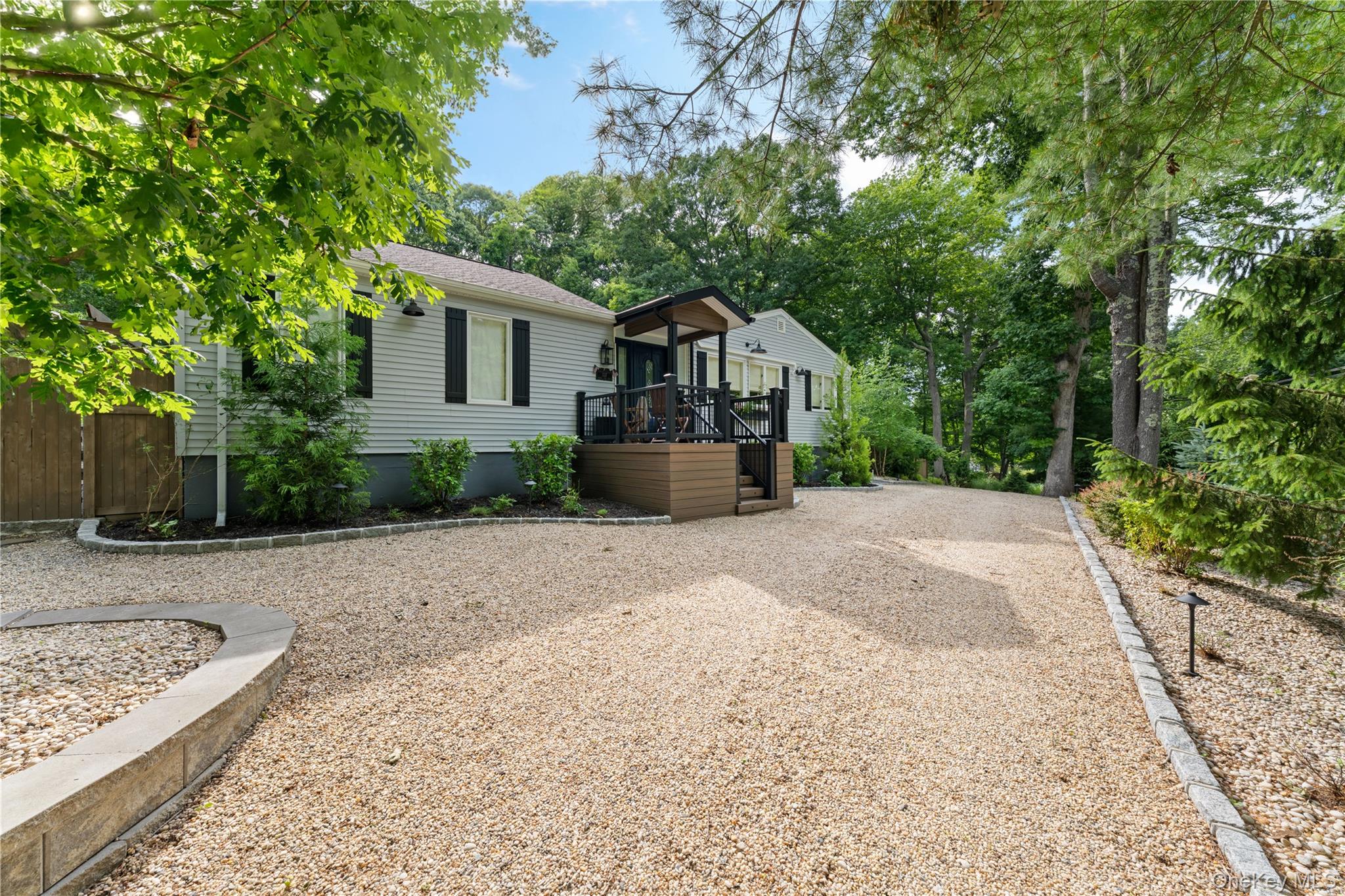 337 N Side Road – For Sale photo 3