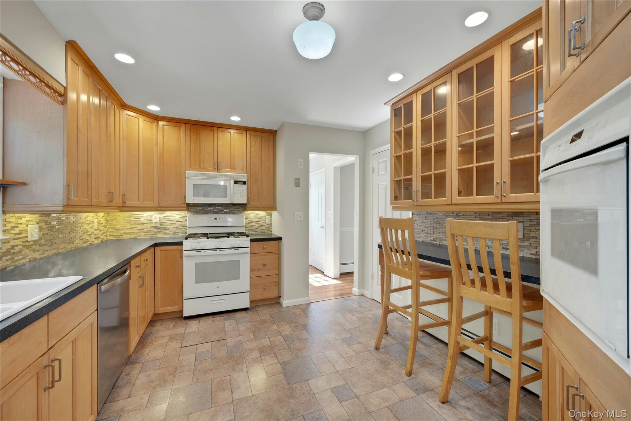 213 Florence Street – For Sale photo 14