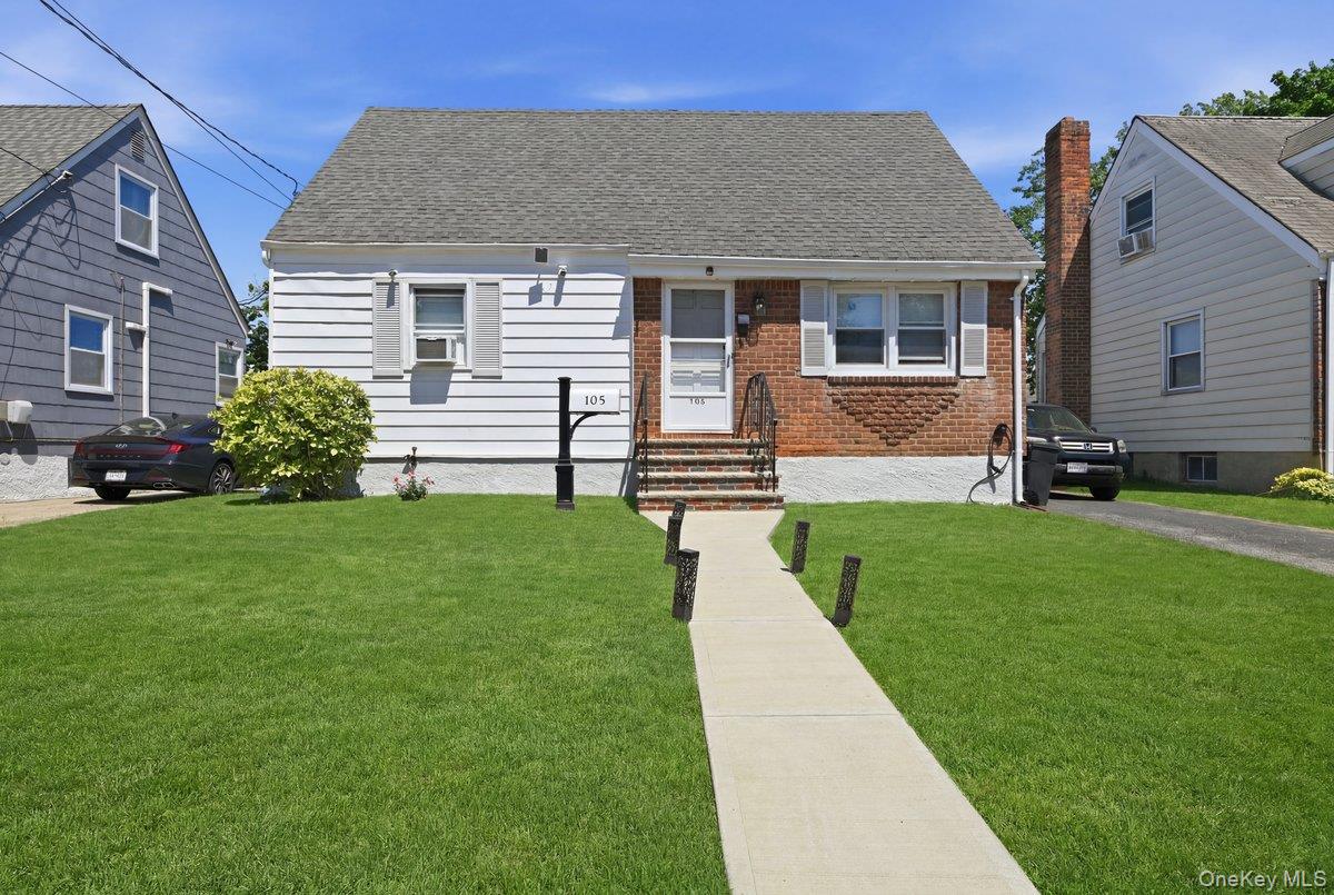 105 N Montague Street – For Sale photo 2
