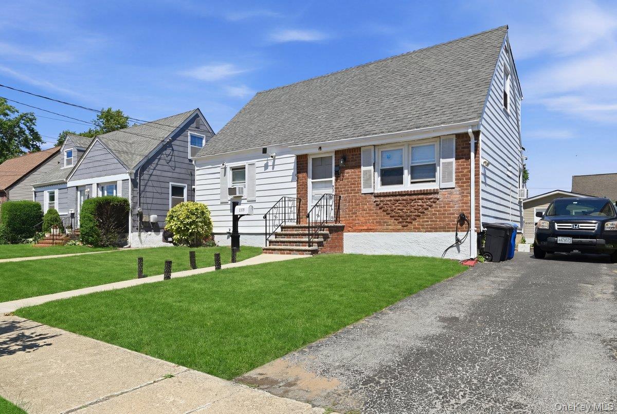 105 N Montague Street – For Sale photo 3