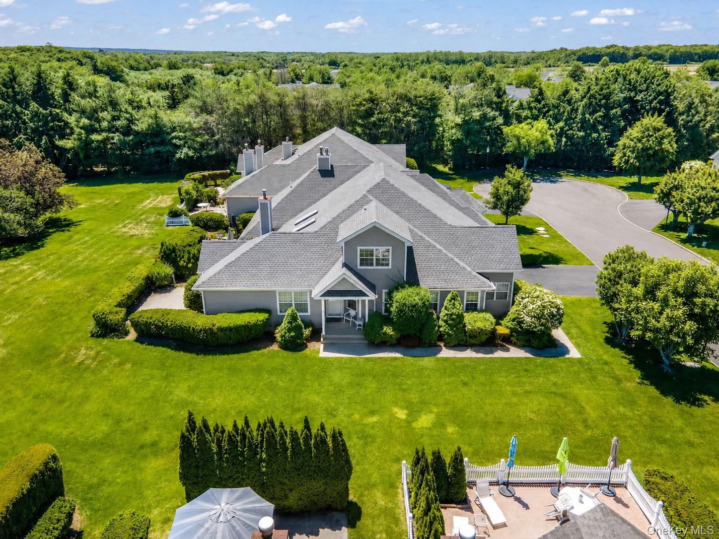 174 Adele Court – For Sale photo 2