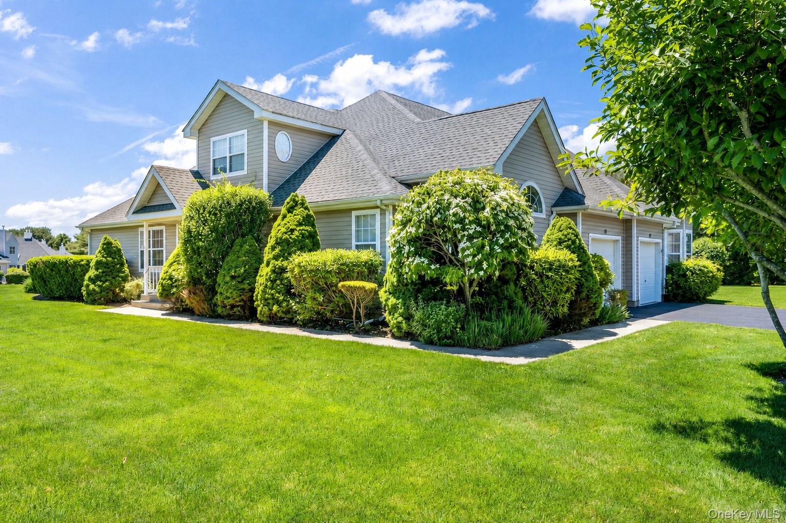 174 Adele Court – For Sale
