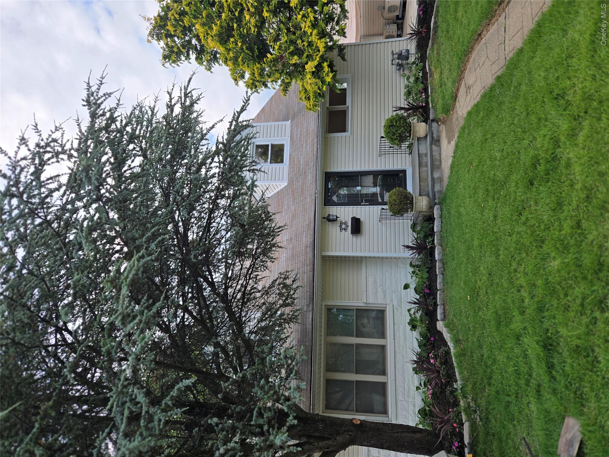 23 Harriman Avenue – For Sale photo 3