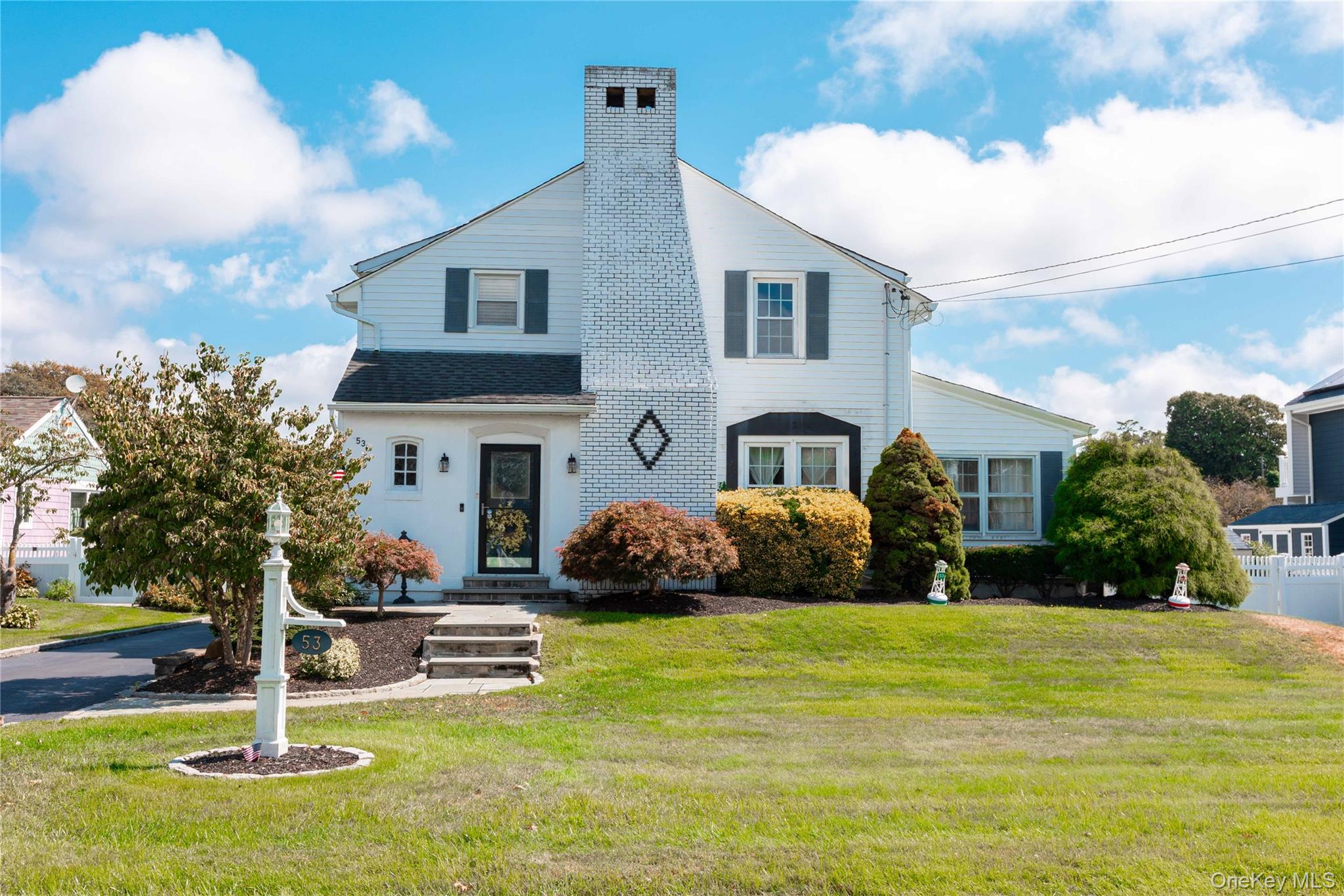 53 Mowbray Avenue – For Rent