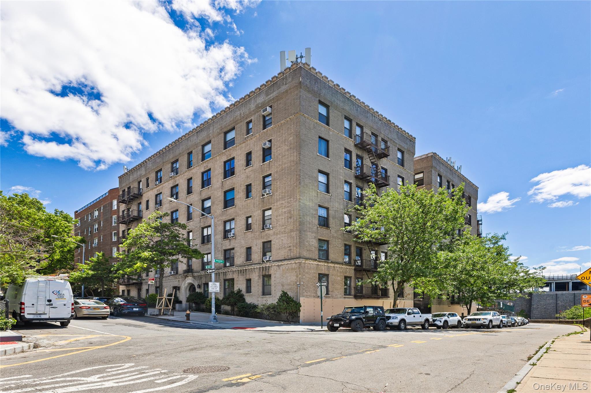 880 West 181st Street, Unit 6G photo 14