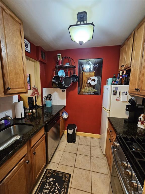 2750 Johnson Avenue, Unit 7L photo 2