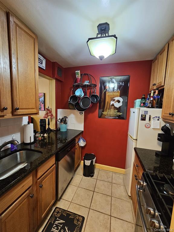 2750 Johnson Avenue, Unit 7L photo 13