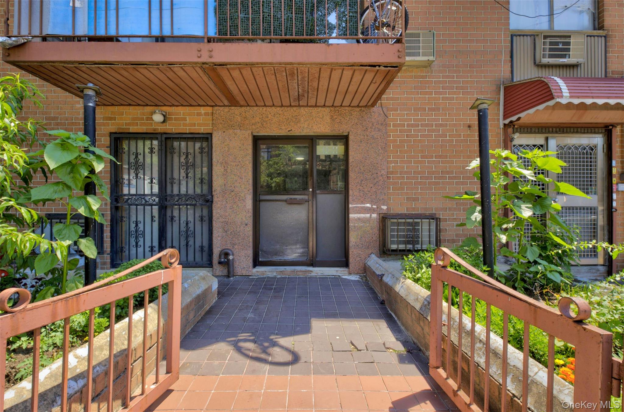 42-11 108 St, Unit 3D photo 12