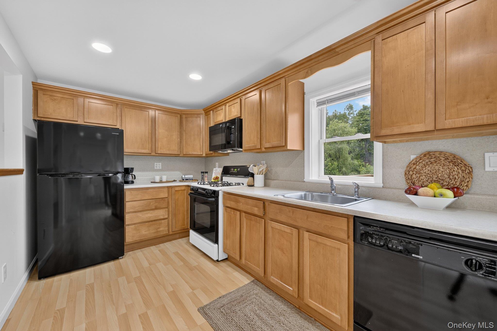 72 Furnace Dock Road – For Sale photo 4