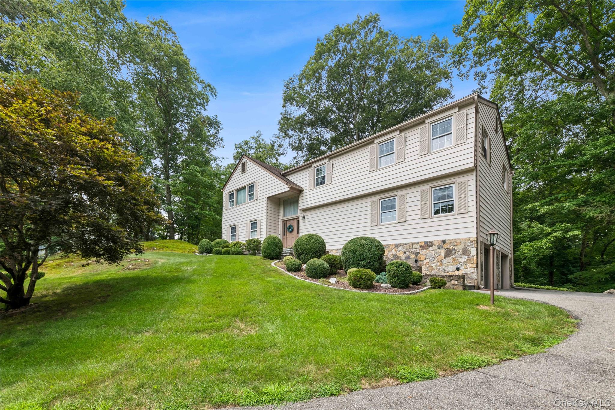 56 Holmes Lane – For Sale
