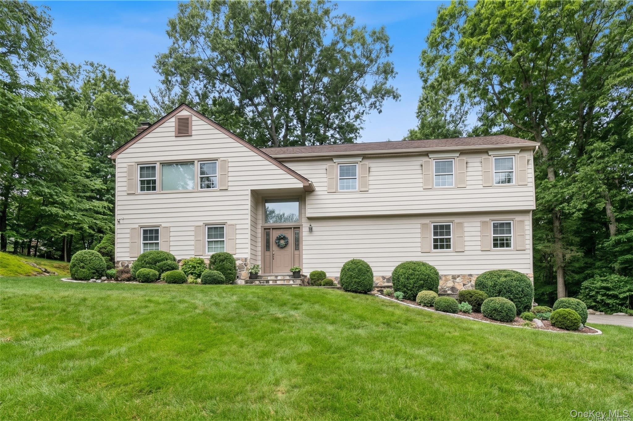 56 Holmes Lane – For Sale photo 2