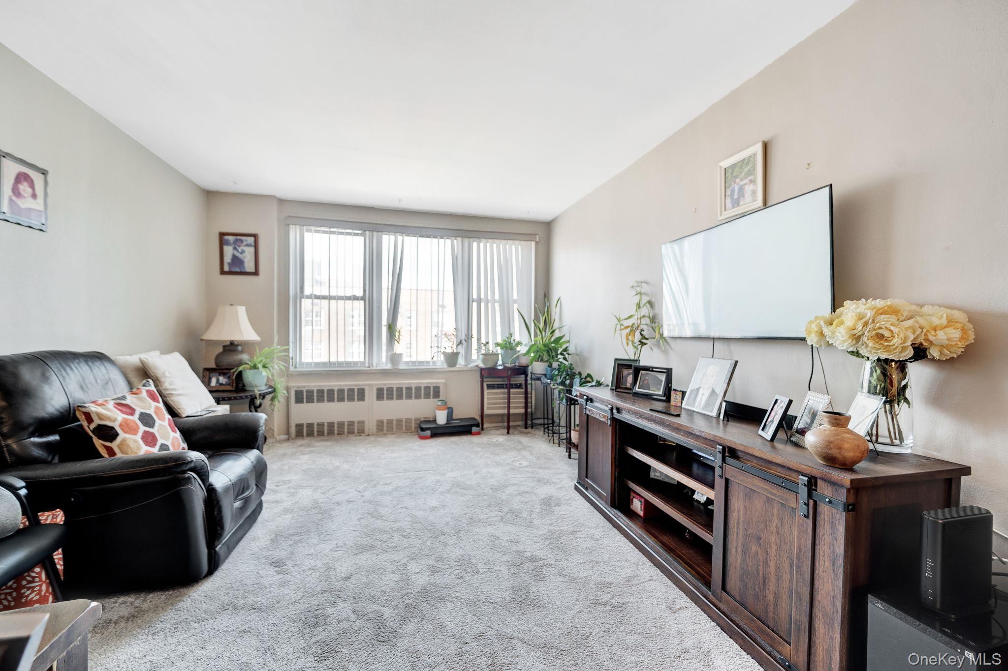 333 Bronx River Road, Unit 712