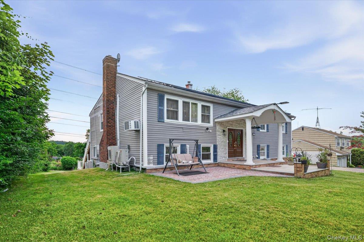 3346 Nutly Circle – For Sale photo 2