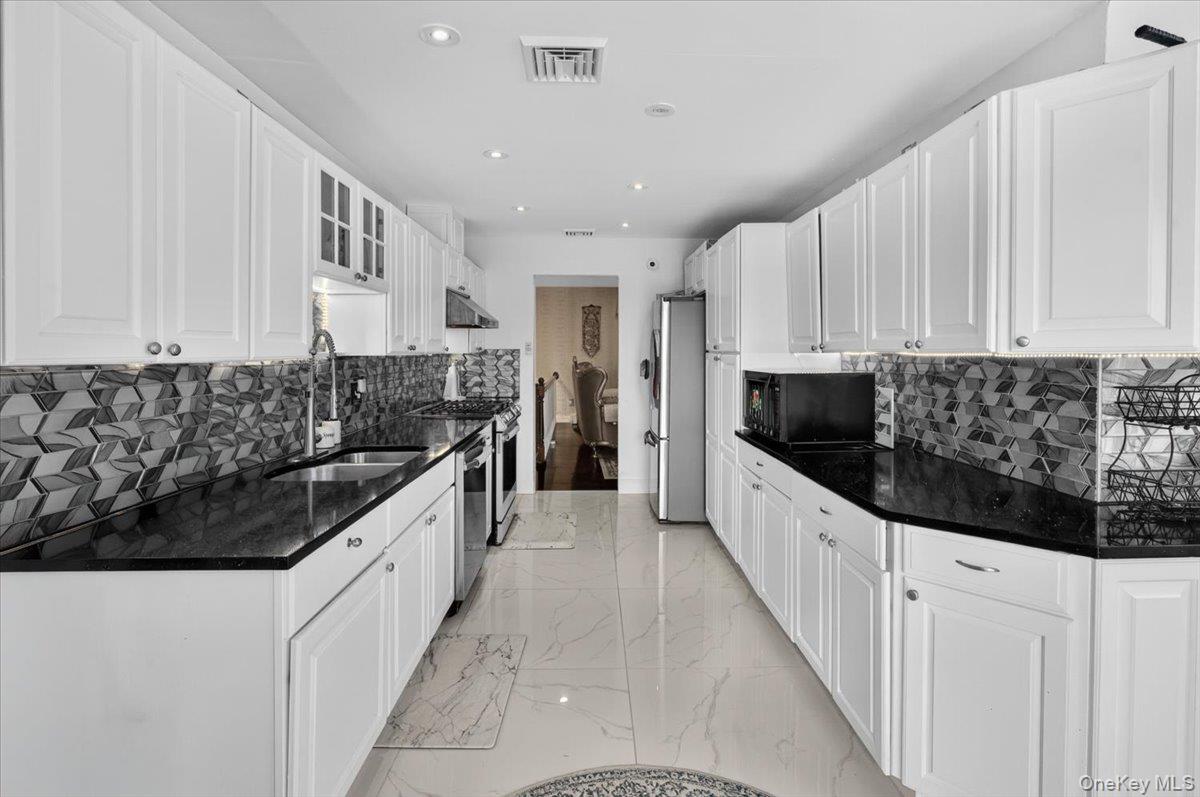 3346 Nutly Circle – For Sale photo 14