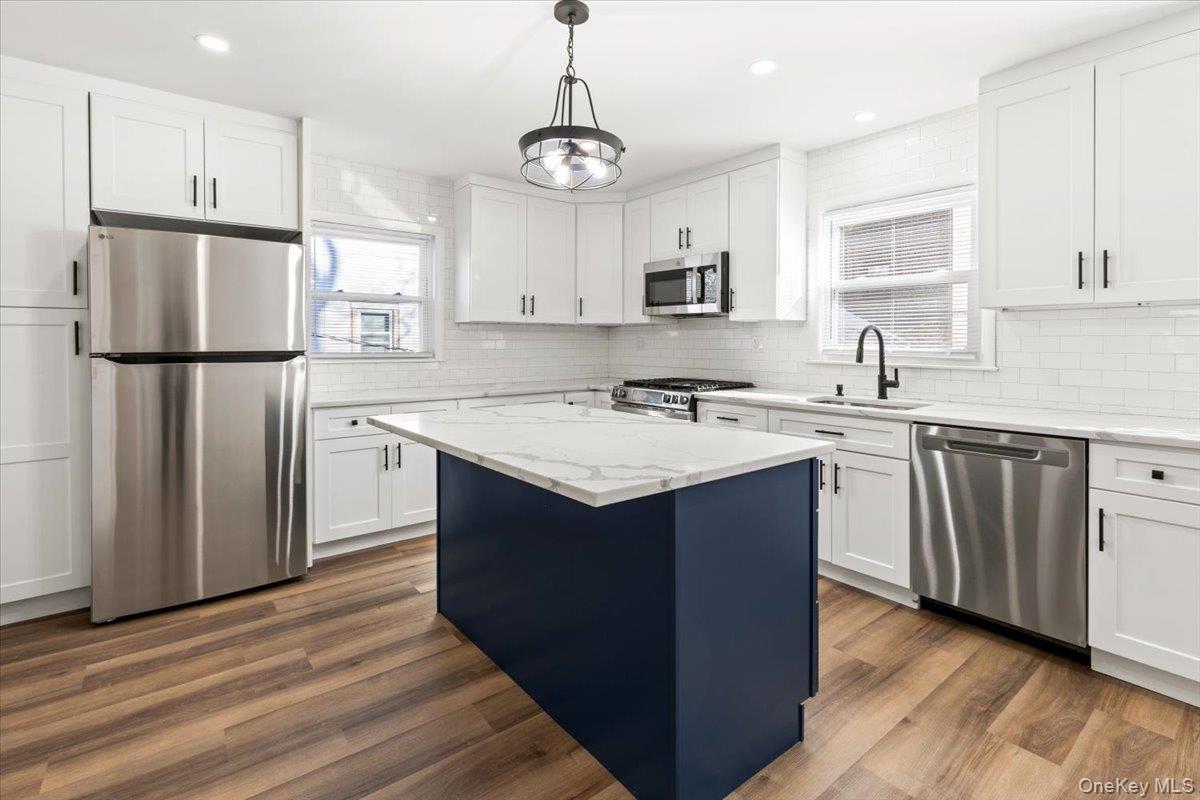 19 Maple Avenue, Unit A photo 12