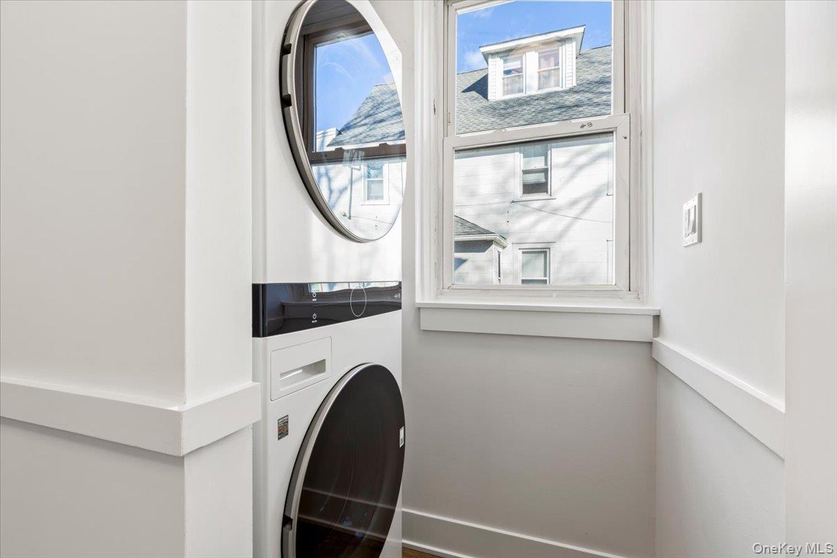 19 Maple Avenue, Unit A photo 15
