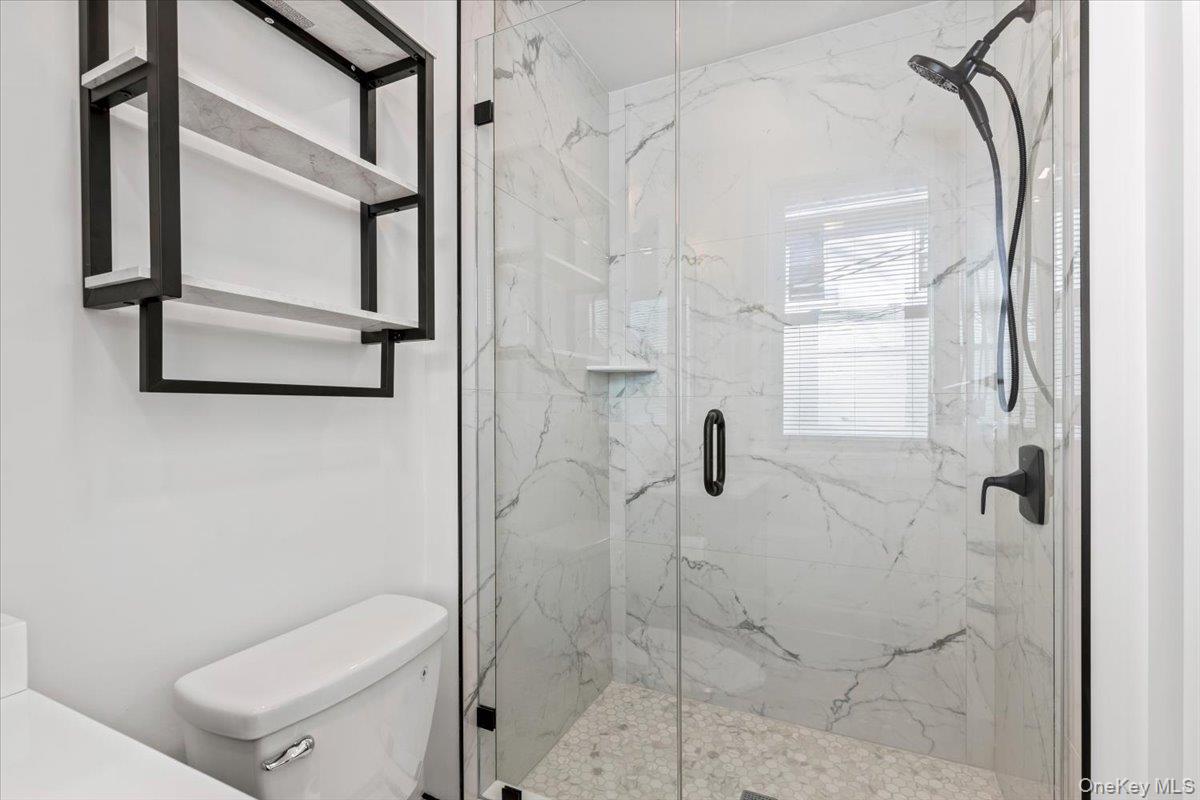19 Maple Avenue, Unit A photo 17