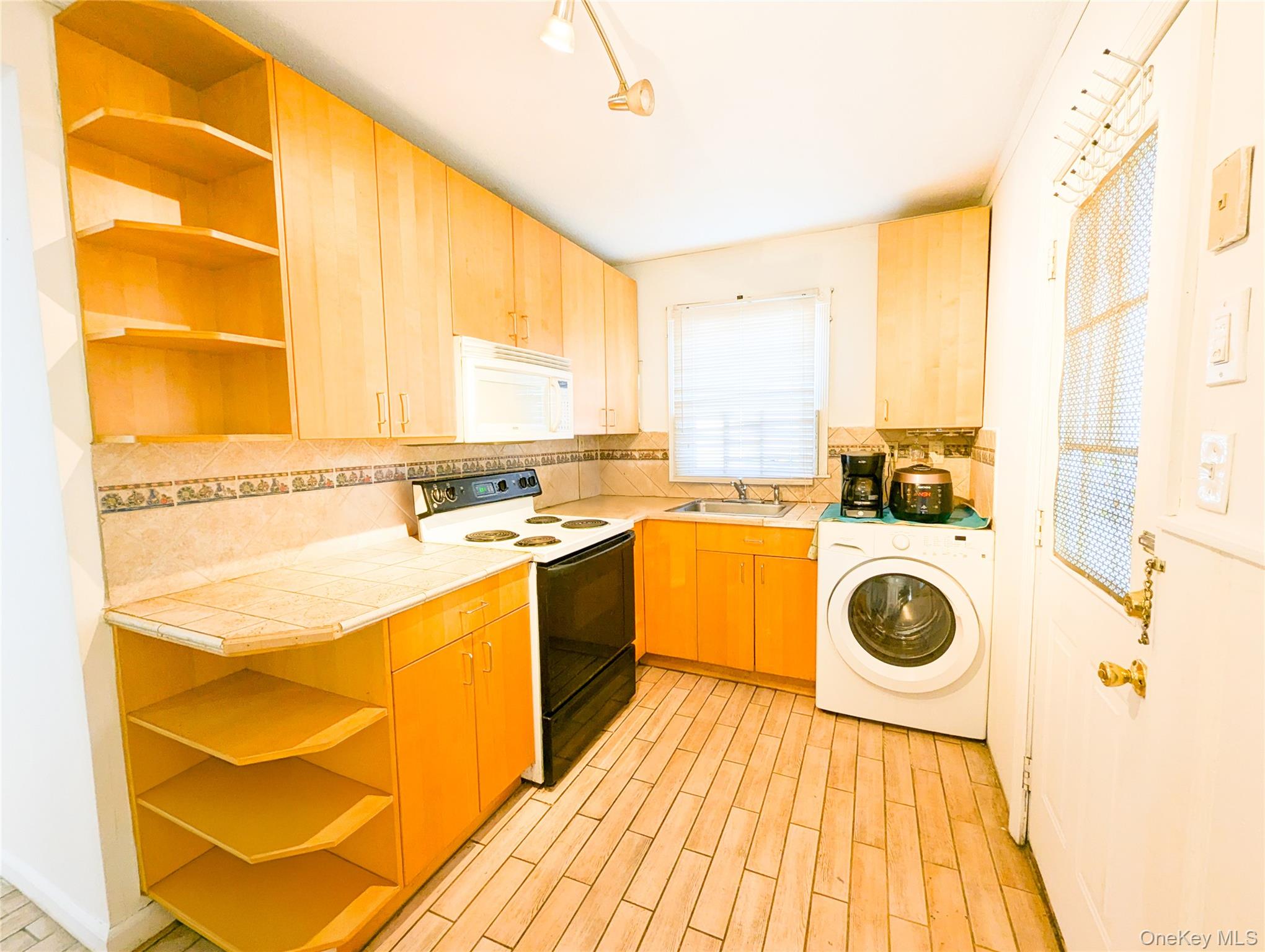 806 Oliver Avenue, Unit 1 Floor photo 12