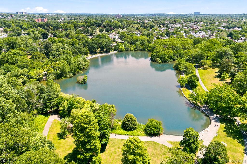 157-51 Rose Avenue – For Sale photo 2