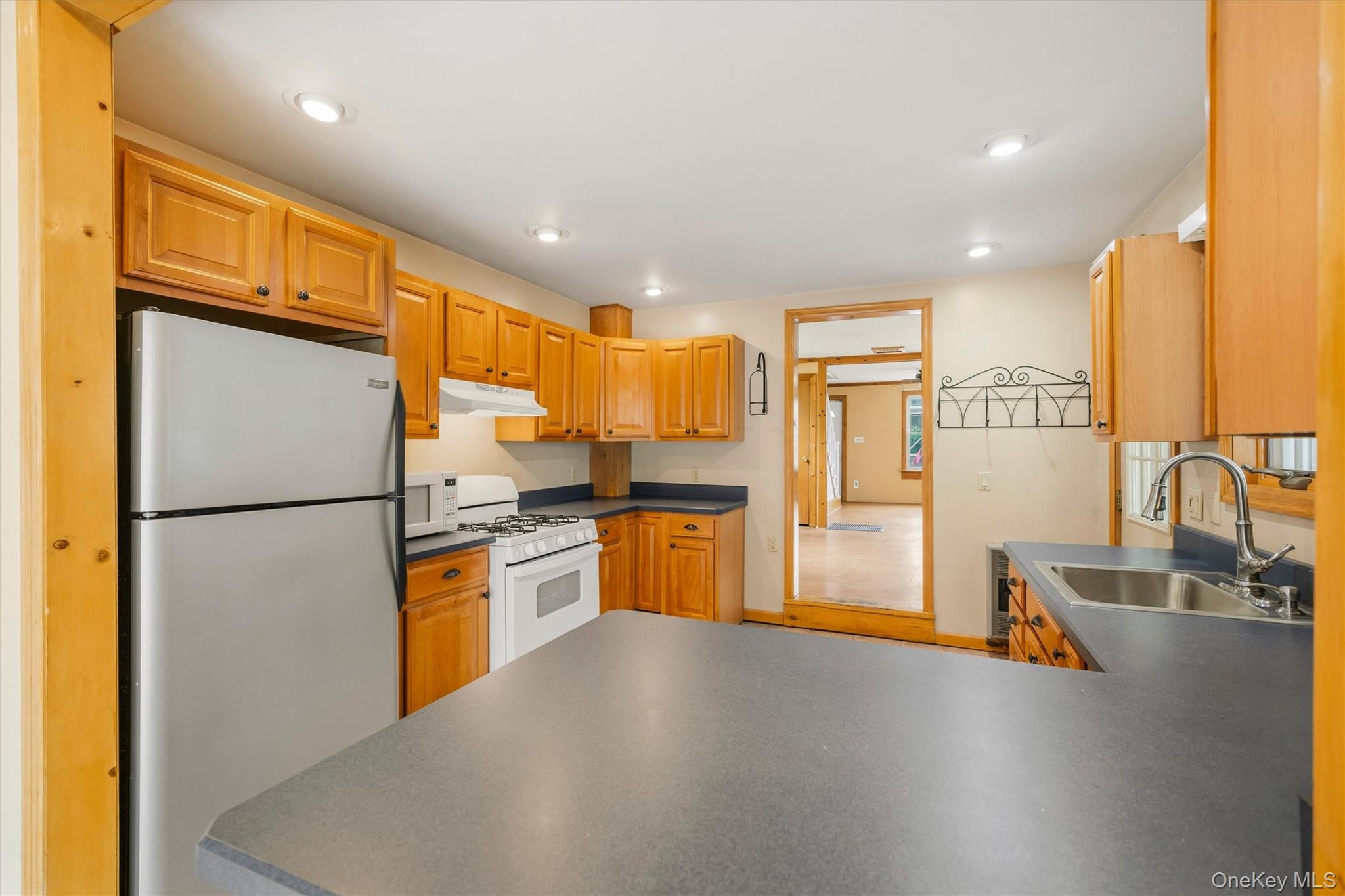 15 Delaware Street – For Sale photo 12