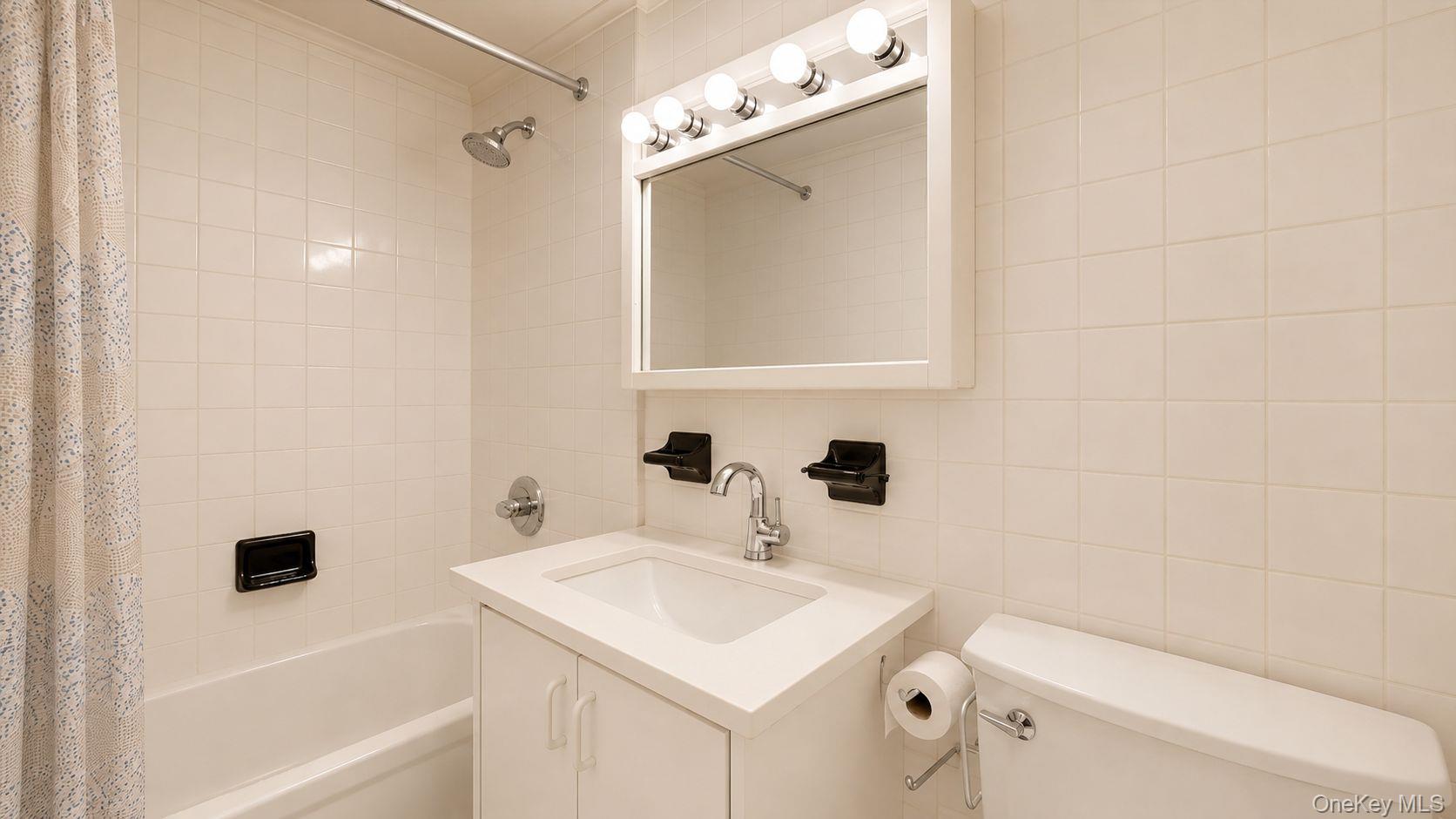68-41 Dartmouth Street – For Sale photo 18