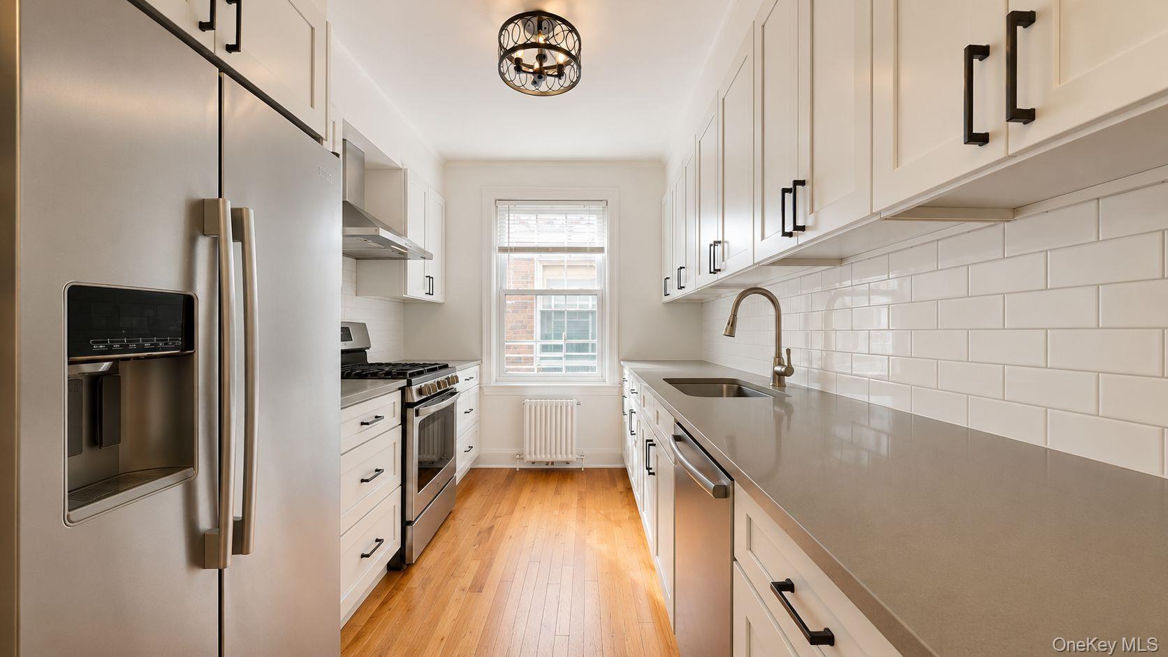 68-41 Dartmouth Street – For Sale photo 8