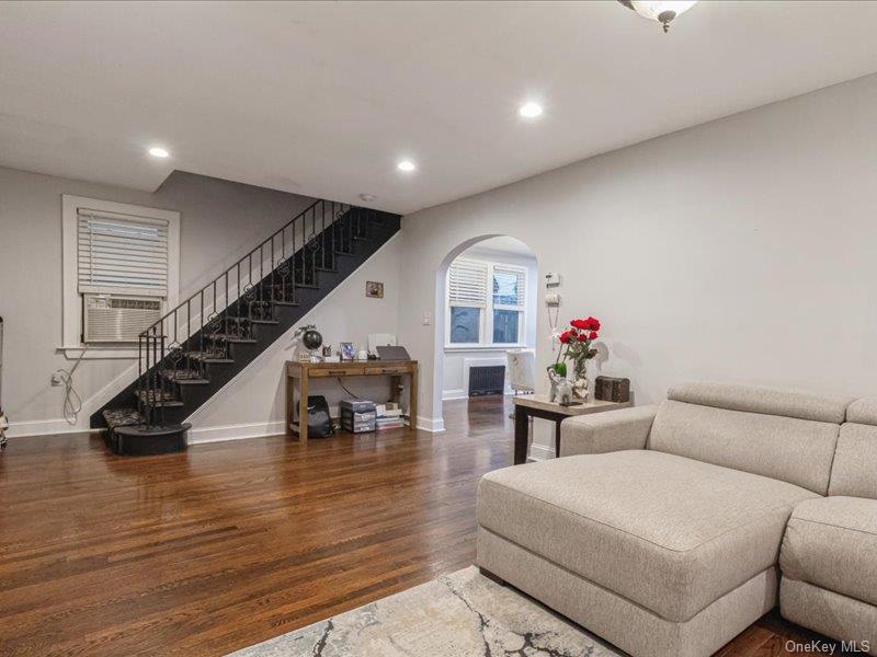 167 Lakeview Ave – For Sale photo 4