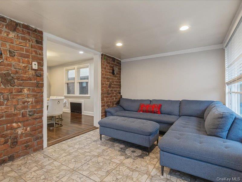 167 Lakeview Ave – For Sale photo 8