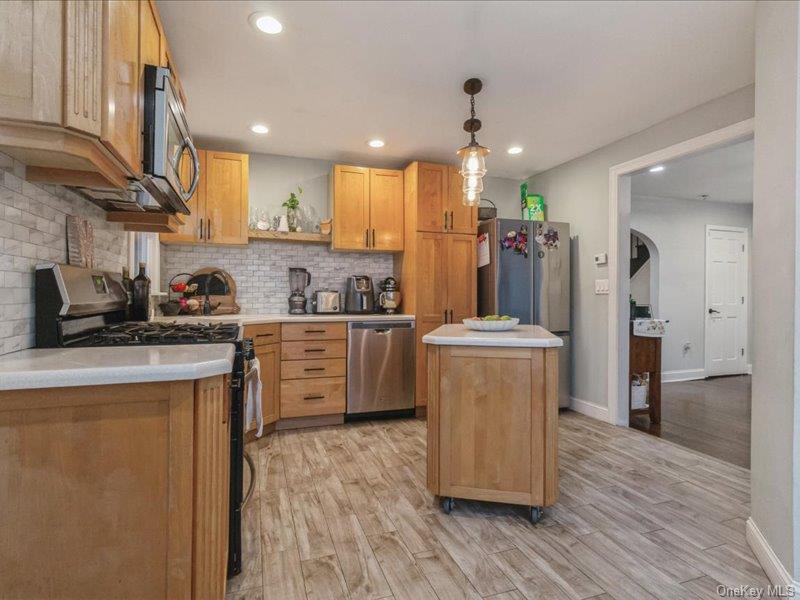 167 Lakeview Ave – For Sale photo 10