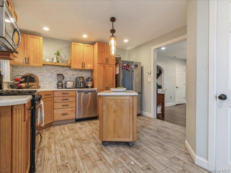 167 Lakeview Ave – For Sale photo 12