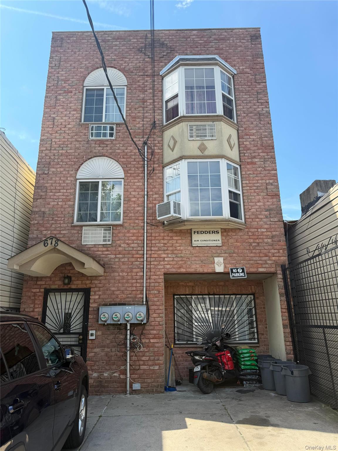 678 Rutland Road – For Sale
