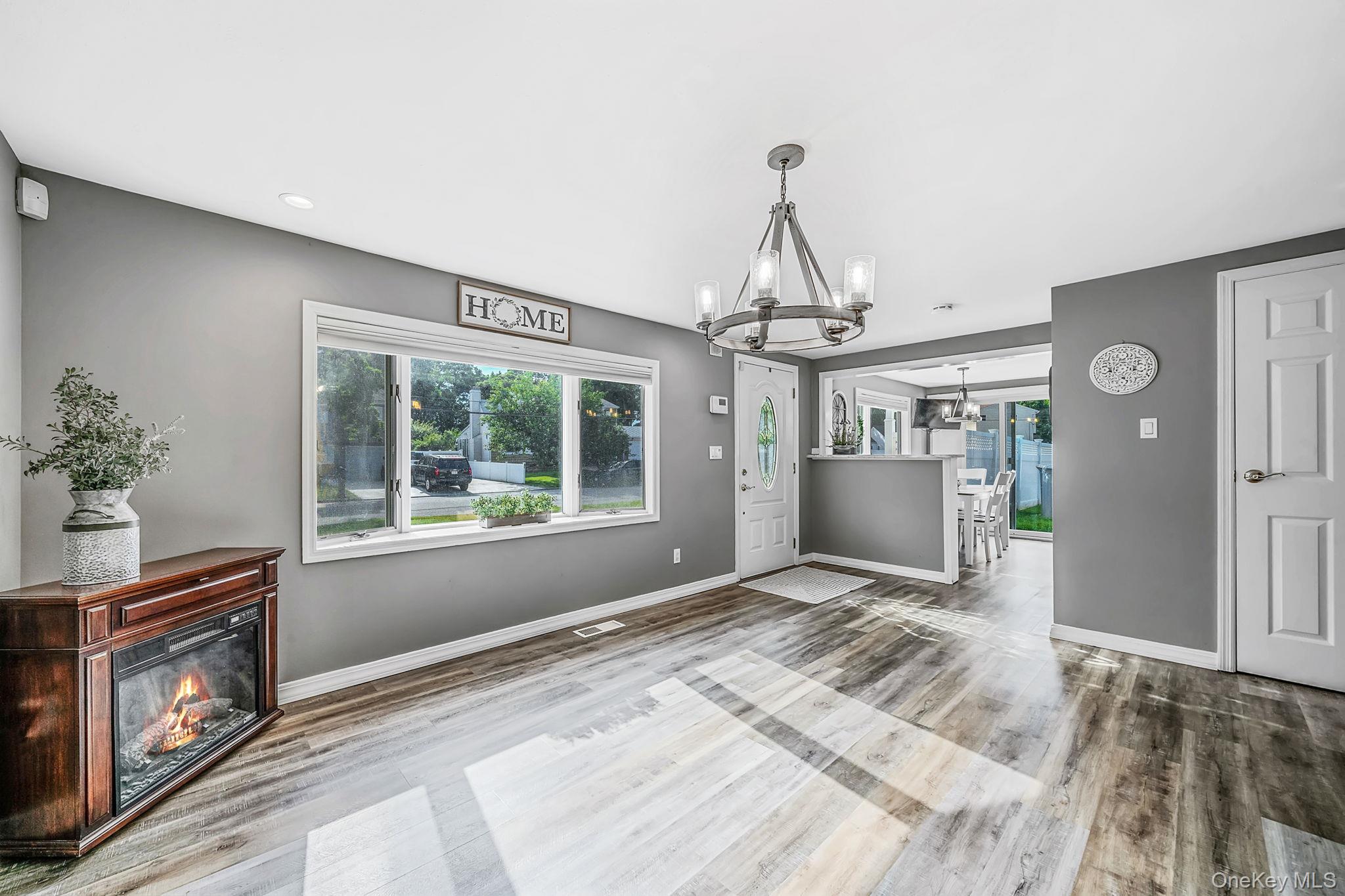 71 Colony Road – For Sale photo 3