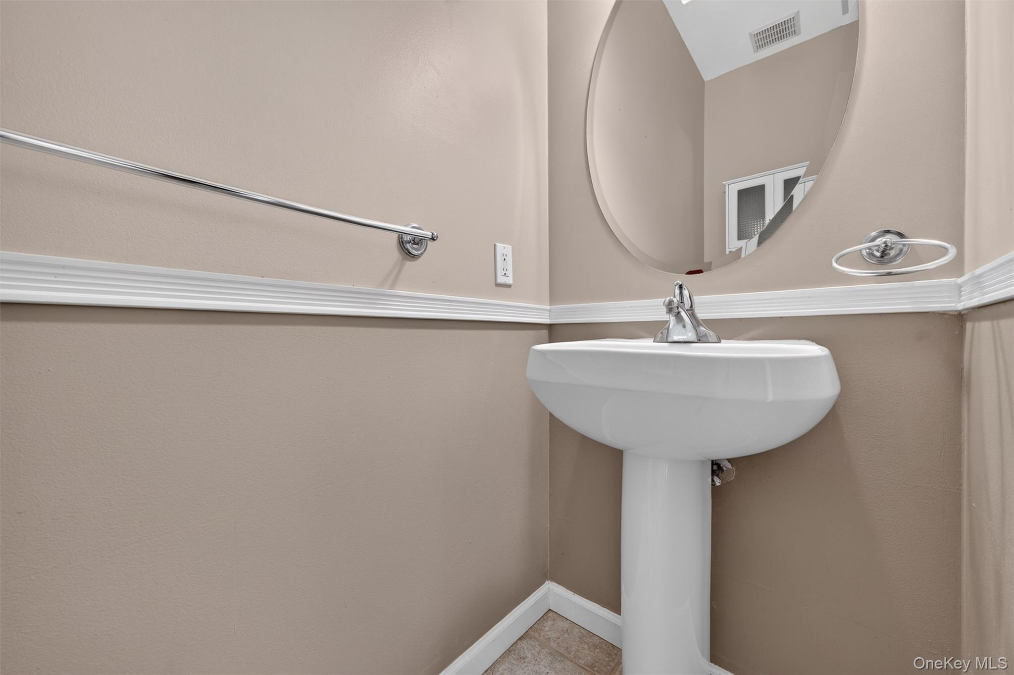 5 Oldwyck Crescent – For Sale photo 23