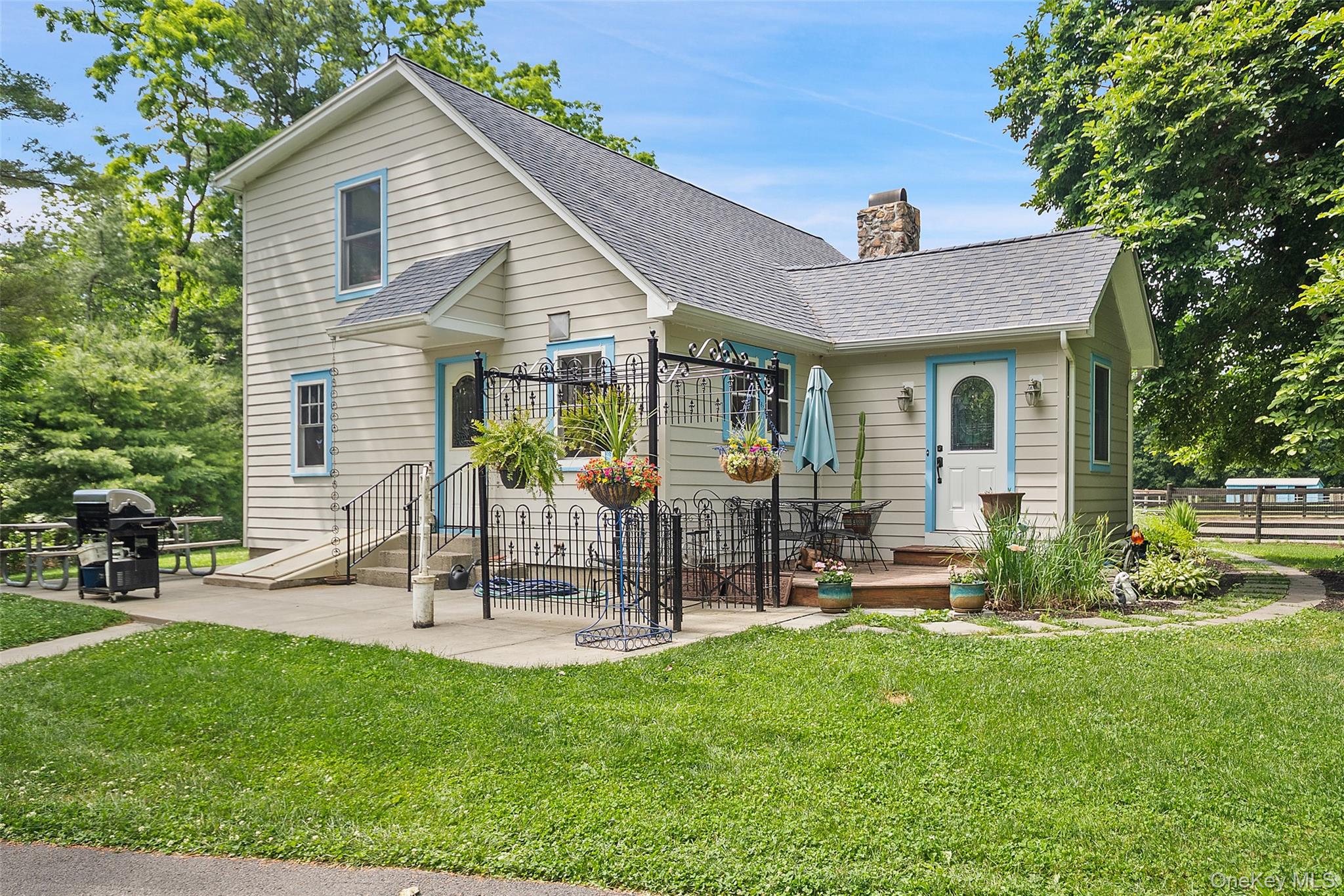 73 Lake Ellis Road – For Sale