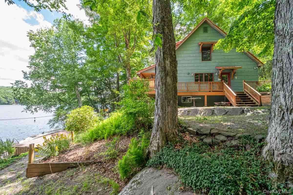 150 Wildwood Drive, Unit 20 photo 32