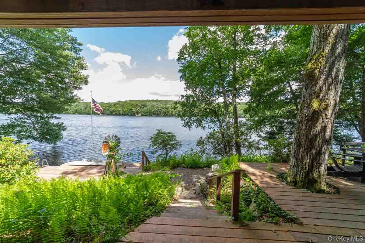 150 Wildwood Drive, Unit 20 photo 36
