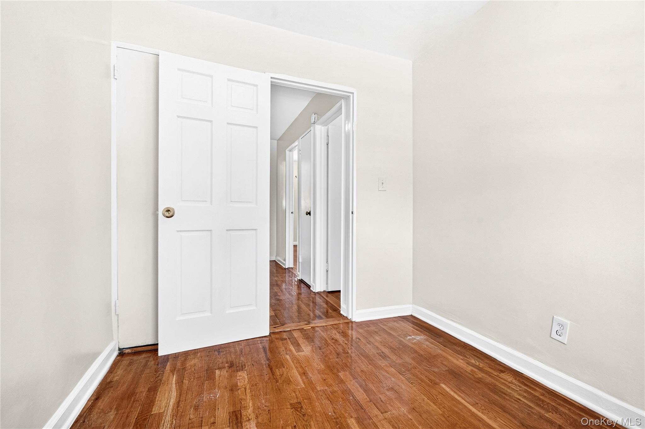 3885 Paulding Avenue – For Sale photo 32