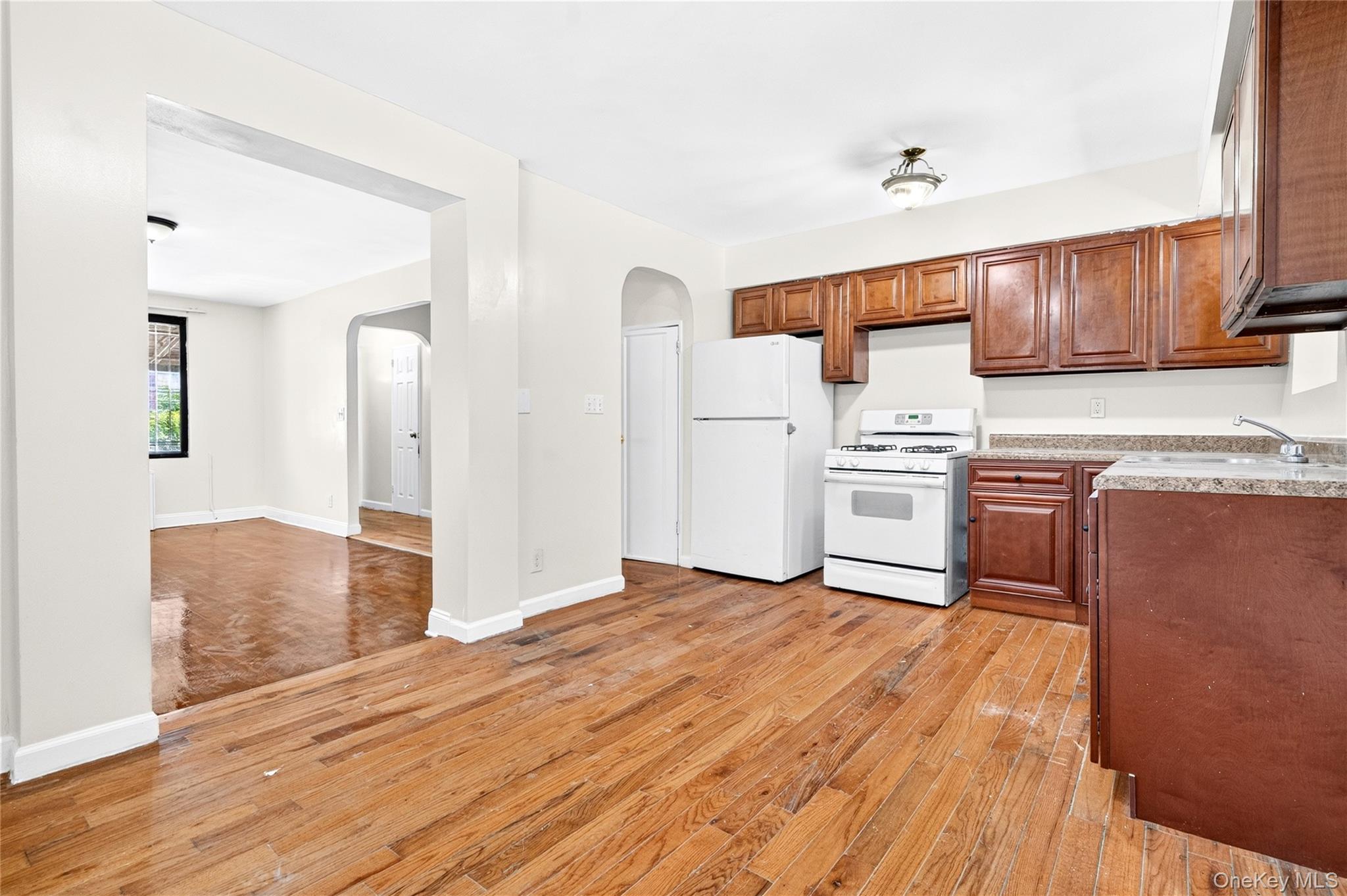 3885 Paulding Avenue – For Sale photo 25