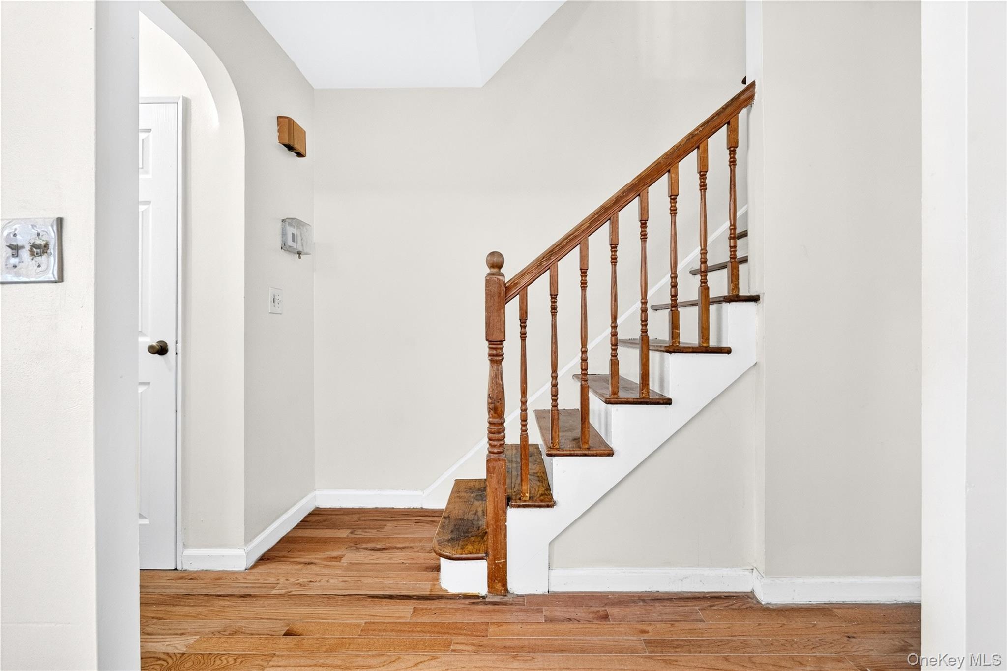 3885 Paulding Avenue – For Sale photo 19